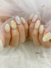 ミア(Mia)/パステルイエローネイル