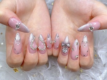 レアネイル 新宿(le'a nail)の写真/≪初回ジェルオフ無料≫自分の好きなものだけが詰まったオリジナルネイルに♪色味・デザインの提案が得意◎