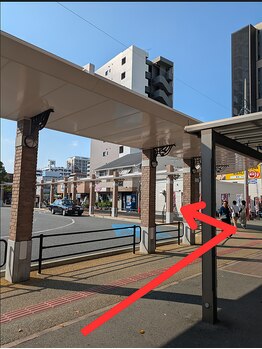 ケイトステージラッシュ 香椎店/西鉄ストア側へ歩きます♪