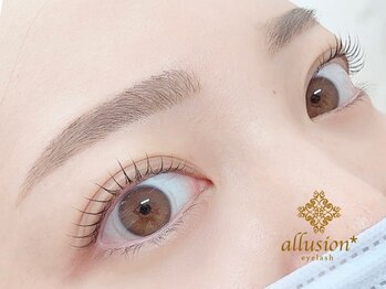 アリュージョン 梅田中崎町店の写真/未来の眉毛とまつ毛まで大切にした丁寧な施術で美しい目元に♪モチも◎［まつげパーマ/美眉］