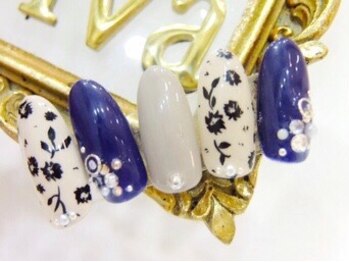 ネイルサロン ディーバ ギンザ(Nail salon Diva GINZA)/レトロフラワー￥8500