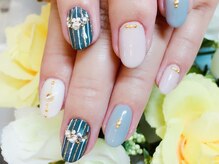 バーグ(bague)/ストライプネイル