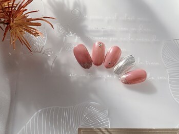 シーシーガーデン(CeCe Garden)/大人可愛い　上品ネイル