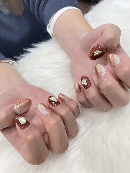 レッドモート(Red moat)/ 定額6900円