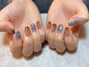 シーハウスポピー 新小岩(C house poppy)/チェック柄ネイル