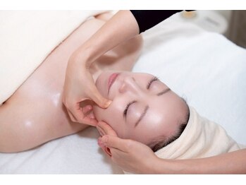 サロン ド ミュゲ/小顔筋整フェイシャル