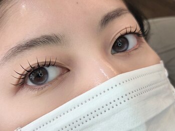 アイビー 東村山店(eyebee)の写真/【ボリュームラッシュ・バインドラッシュ】自まつ毛への負担を減らしながら自然にボリュームUP！持続力も◎