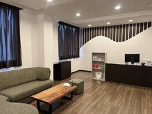 ホワイト(WHITE)/□受付スペース