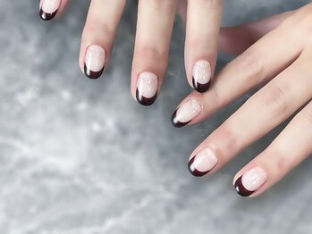 ネイルサロン レボルデ/