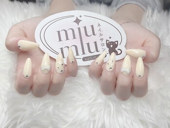 ミュウミュウ(miumiu)/春ネイル