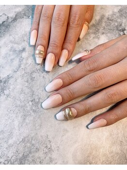 ラヴィヴィ 表参道店(LAVIVI.)/リングネイル　表参道