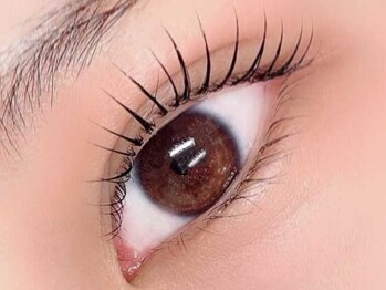 マヴィー(MAVIE)の写真/最新まつ毛パーマ《マイラミネーション》施術する度に自まつ毛をケア！憧れの美しいまつ毛へ♪