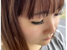 シロバコ(SHIROBAKO)/束感マツエク＊