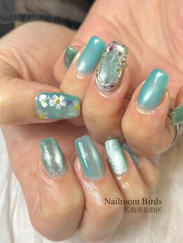 バーズ(Birds)/青空桜ネイル