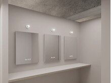 ピラティス the SILK 横浜店【肩こり/リンパ/痩身/ダイエット/たるみ/骨盤矯正】の雰囲気（レッスンに通うことが楽しみになる、心躍るインテリア）