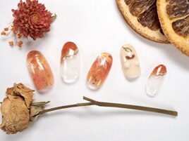 落ち葉モチーフネイル