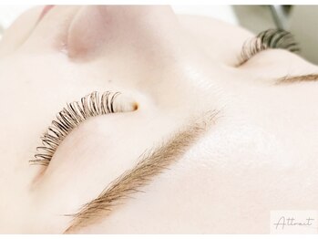 アトレ アンド ミューズ(Attrait×Muse)/まつげエクステ