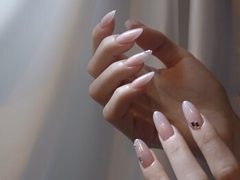 カカネイルズ(Kaka nails)の写真/新規オフ無料！美しいフォルムと艶カラーを叶えるマオジェルで指先美人に♪ウォーターケア付きで質感UP！