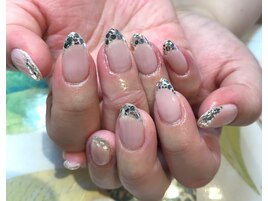 ～シルバーフレンチネイル～