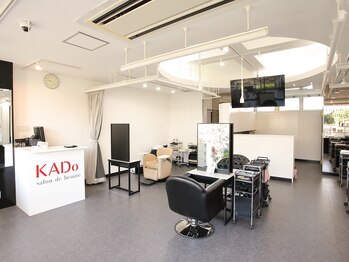 カドゥ サロンドボーテ(KADo salon de beaute)/内観