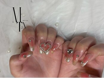 Nail design.