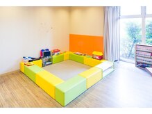 ティー クリア ネイルアンドアイラッシュ 中島店(T.Clear Nail & Eyelash)の雰囲気(キッズルームございます!お子様お連れでもOKです)