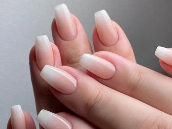 サクラグレース(SakuraGrace)の写真/【低価格×高技術】シンプルカラーを組み合わせたかわいいネイルはお任せを☆