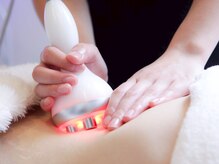 【最新痩身機器/ラジオ波】深部から体を温めて皮下脂肪にアプローチ!脂肪燃焼も◎45分やり放題 ¥6600