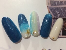 人魚の鱗×夏アートネイル