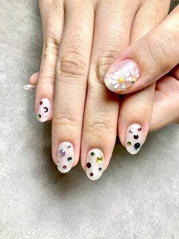 ラキネイル(LAKI Nail)/ストーンアート