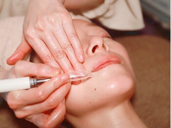 アン グレーヌ 自由が丘(unegraine)/大人の小じわケアもお任せ下さい