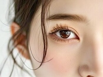 オン二の写真/アイブロウwax＋間引き（毛量調整)＋まつげパーマ¥9800/眉毛とまつげをセットですっぴんから可愛く垢抜け★