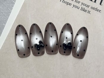 ピーチネイル 大塚(Peach Nail)/グレーマグネット×黒リボン