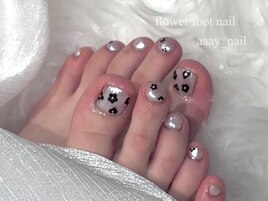大人かわいいフラワーフット