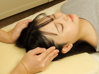 サロン ド プレッソ 十条 東十条 王子(salon de presso)の写真/【寝落ち続出ドライヘッドスパ】ヘッドマッサージ単体では解決しない悩みもボディと組み合わせで相乗効果◎