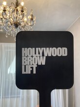 アロマラボ コミュン(COMMUN)/ハリウッドブロウリフト