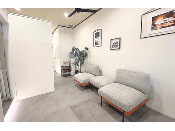 ビューティーバーコア(Beauty bar KOA)/完全個室で落ち着いた店内♪