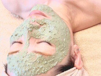 アール(R)の写真/皮むけしない次世代ハーブピーリングが愛媛でも!気になるテカリ,くすみ毛穴等を改善し自信溢れる韓美肌へ☆