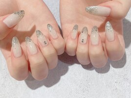 ラメグラデーションネイル