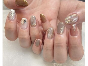 アース ネイルアンドアイラッシュ 小松店(Hair&Make EARTH Nail&Eyelash)/ ニュアンスデザイン　10000円