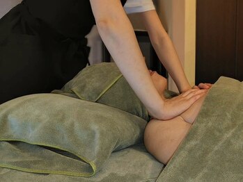 アリア サロン(ALIA SALON)の写真/リピーター様にも大人気！【全身アロマトリートメント90分¥8900】で極上の癒しを体験☆