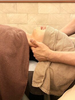 ハンズオン 富谷店の写真/【極上のヘッド体験】眼精疲労に関わるポイントを徹底ケア！頭痛やつらい首・肩のこり、ストレスにも効果的