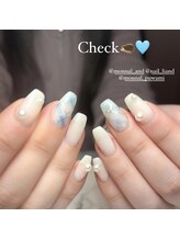 モナールアンド(MONNAL&)/ブルーチェックネイル