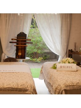 ローハ(ROHA)/緑が広がる施術ルームです♪