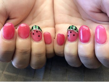 プラハネイル(+HER 美甲)/スイカネイル