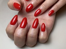 ラフィーナ(RAFFINA)/艶感あふれるワンカラーネイル