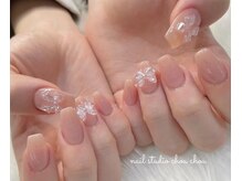 ネイルアンドアイラッシュスタジオ シュシュ(chouchou)/うるうるリボン・モテかわネイル