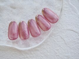 大人可愛いアクセサリーネイル