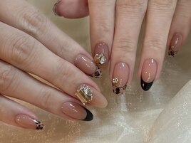 秋冬ネイル　豹柄デザイン