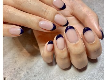 マーム(ma'am)/ネイビーフレンチ